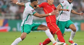 附加赛绝杀！意大利最后时刻头球破门，搭上世界杯末班车。