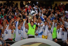 世界杯小国奇观：690万人口国家特赦庆祝晋级盛典